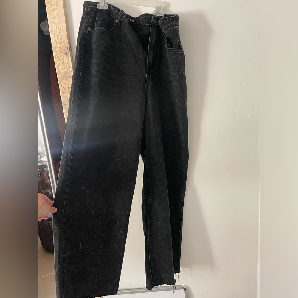 Wide legged jeans